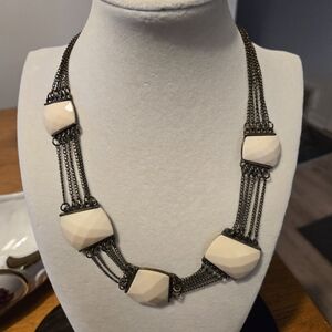 Cream and Gold Chain Necklace